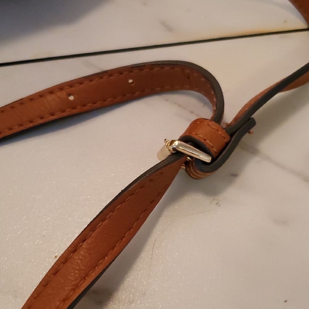 Tan and Brown Handbag,Yixingwj 16033 Zip Closure,front And Back Pockets Det Strp - Picture 3 of 9